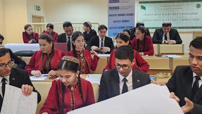 OSCE lecture on public speaking to promote economic and environmental agenda